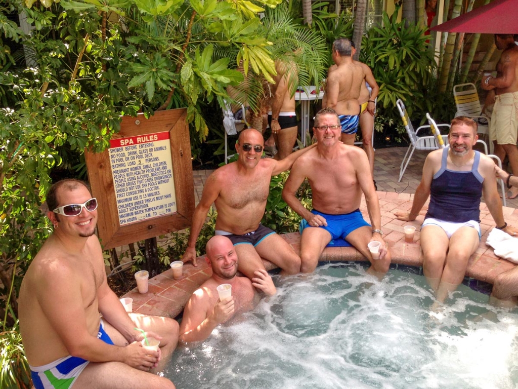 The Absolute Best Gay Clothing Optional Resorts In Palm Springs, Usa.